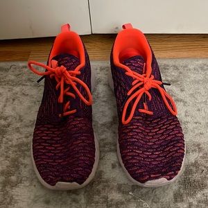 Nike fly knits barely worn size 7.5